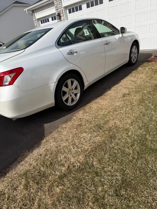 2007 Lexus ES 5th Gen - Image 3 of 11
