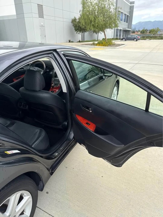 2007 Lexus ES 5th Gen - Image 12 of 19
