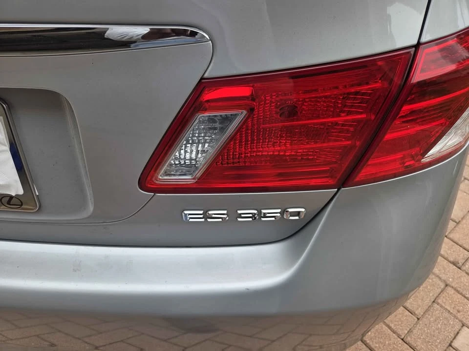 2007 Lexus ES 5th Gen - Image 2 of 20