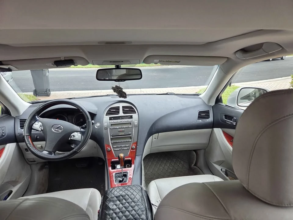 2007 Lexus ES 5th Gen - Image 14 of 20