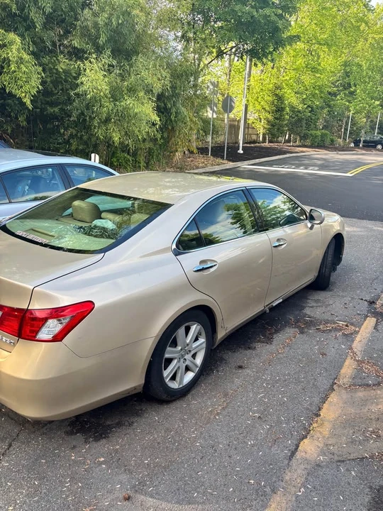 2007 Lexus ES 5th Gen - Image 2 of 3