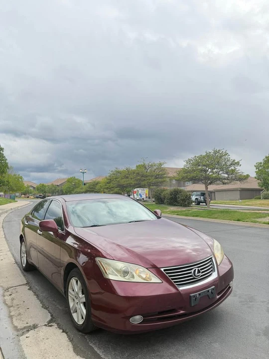2007 Lexus ES 5th Gen - Image 2 of 18