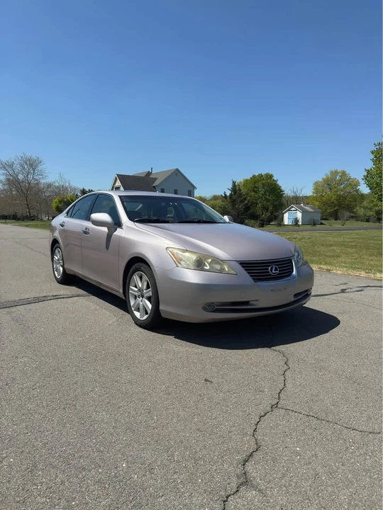 2007 Lexus ES 5th Gen - Image 2 of 15