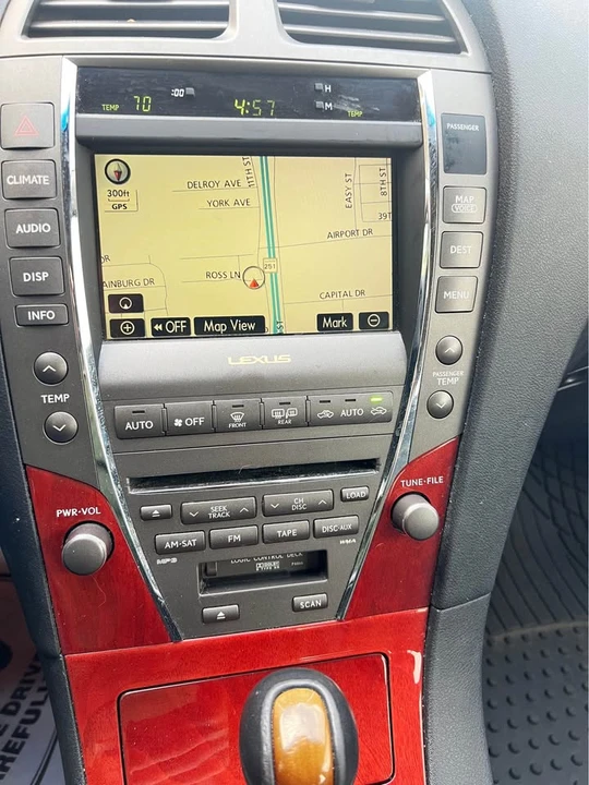 2007 Lexus ES 5th Gen - Image 7 of 8