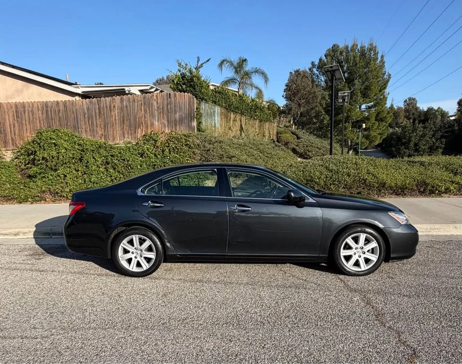 2007 Lexus ES 5th Gen - Image 8 of 18