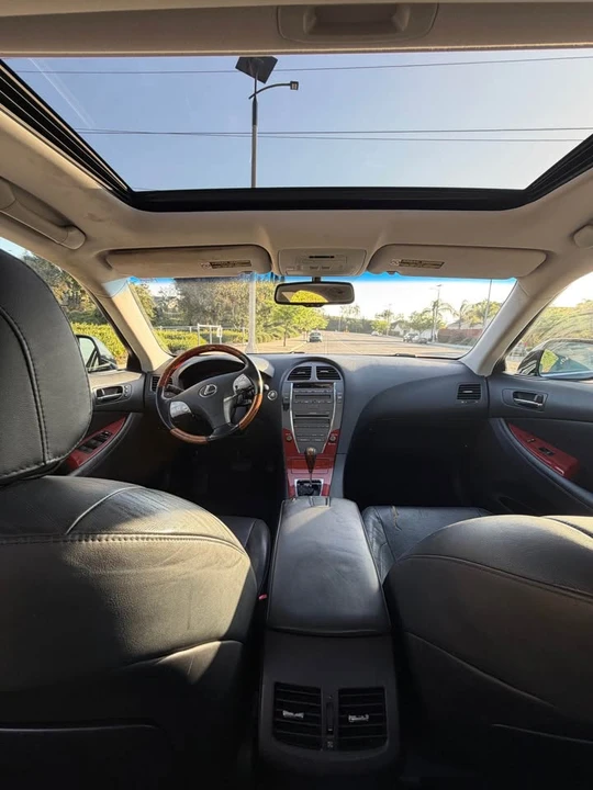2007 Lexus ES 5th Gen - Image 13 of 18
