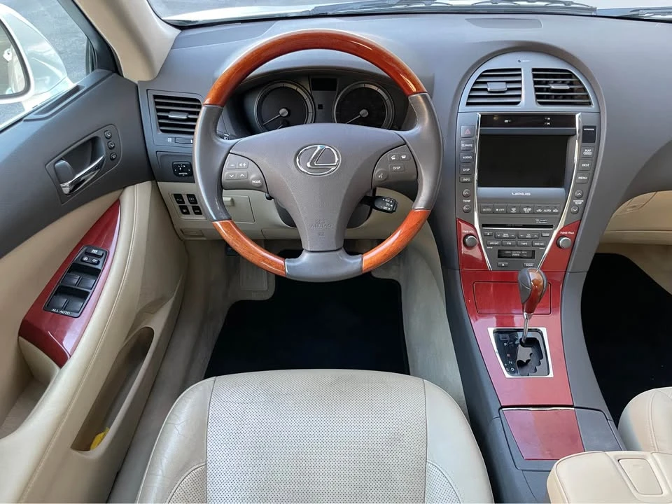 2007 Lexus ES 5th Gen - Image 5 of 8
