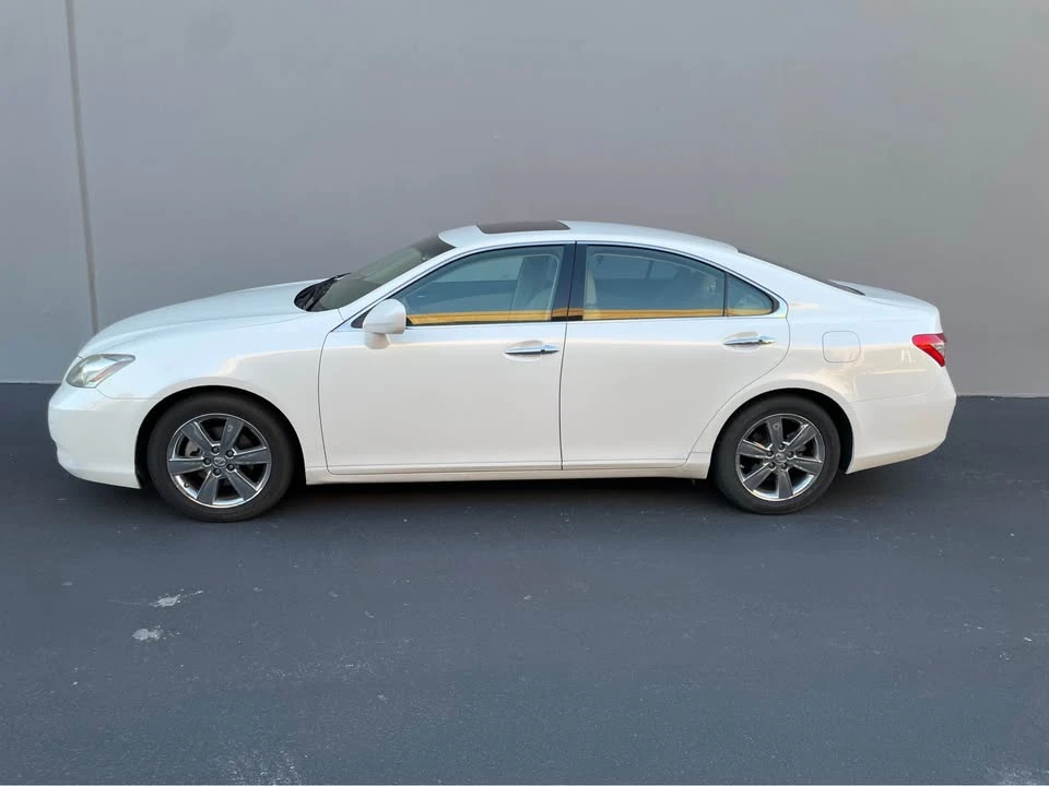 2007 Lexus ES 5th Gen - Image 4 of 8