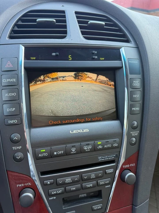 2007 Lexus ES 5th Gen - Image 17 of 19