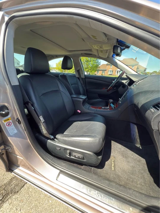 2007 Lexus ES 5th Gen - Image 10 of 15