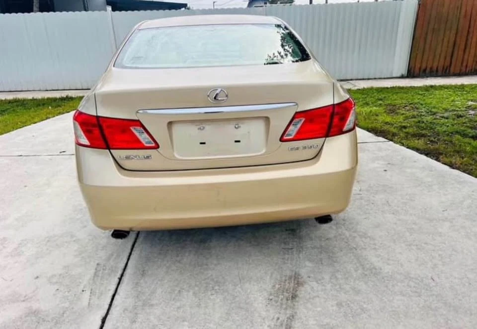 2007 Lexus ES 5th Gen - Image 3 of 4
