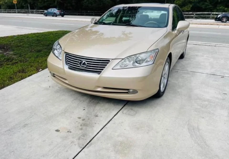 2007 Lexus ES 5th Gen - Image 2 of 4