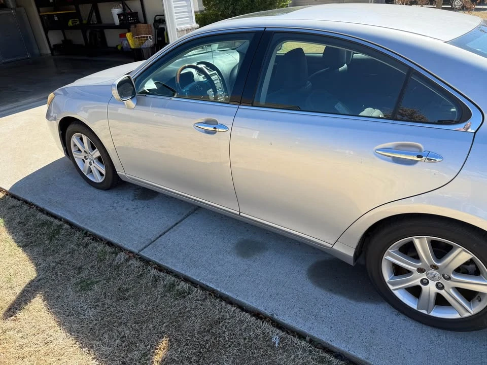 2007 Lexus ES 5th Gen - Image 4 of 6
