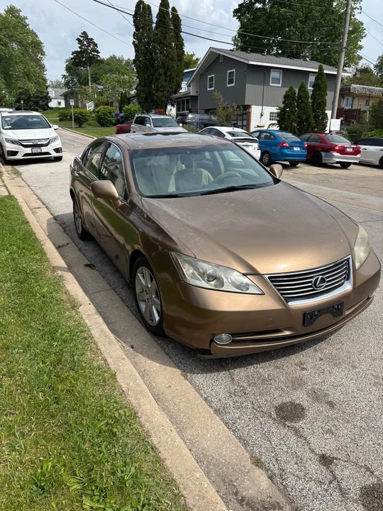 2007 Lexus ES 5th Gen - Image 2 of 9