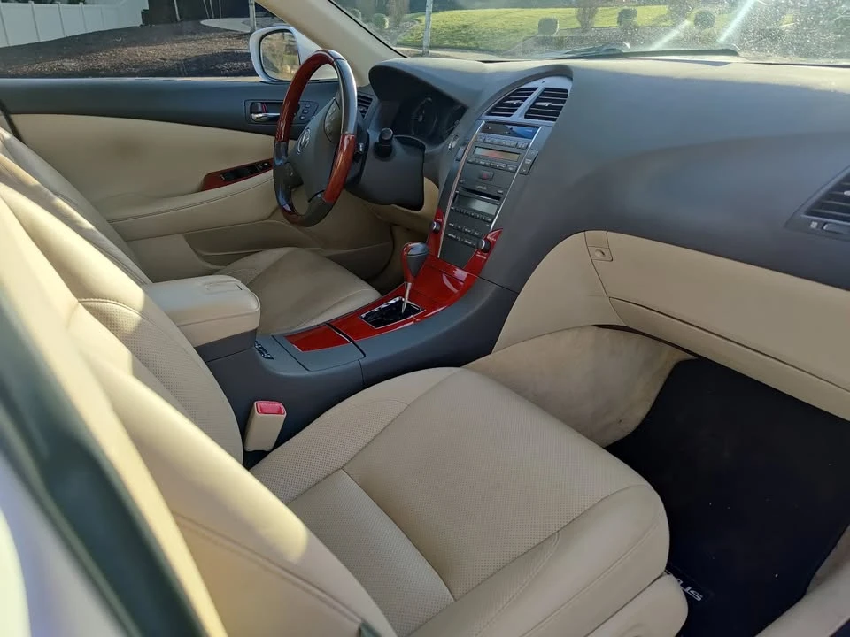 2007 Lexus ES 5th Gen - Image 6 of 13