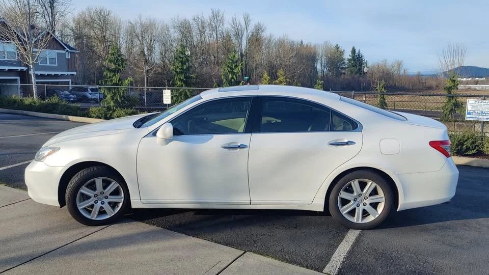 2007 Lexus ES 5th Gen - Image 2 of 13