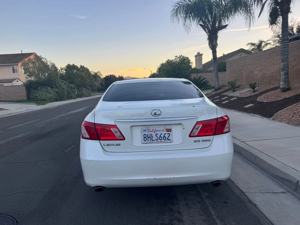 2007 Lexus ES 5th Gen - Image 9 of 10