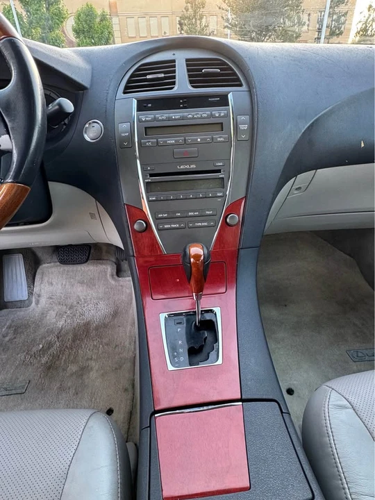 2007 Lexus ES 5th Gen - Image 11 of 12