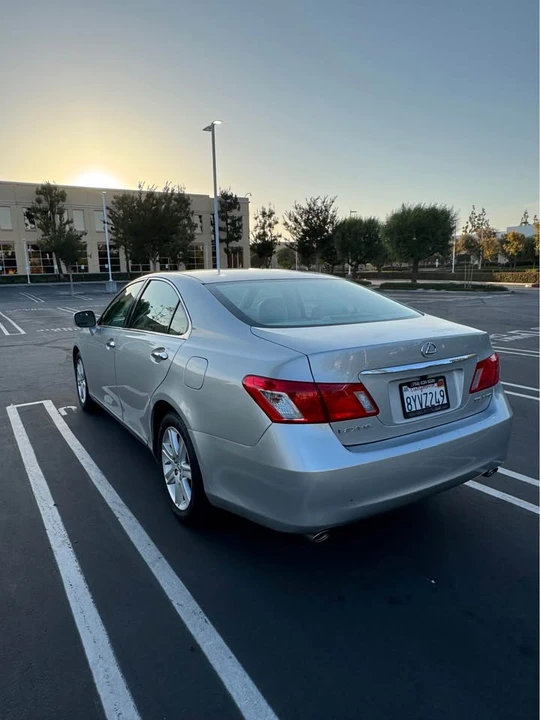 2007 Lexus ES 5th Gen - Image 6 of 12