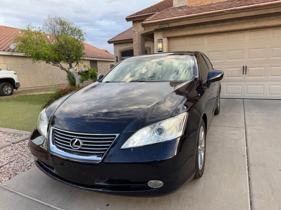 2007 Lexus ES 5th Gen - Image 2 of 9