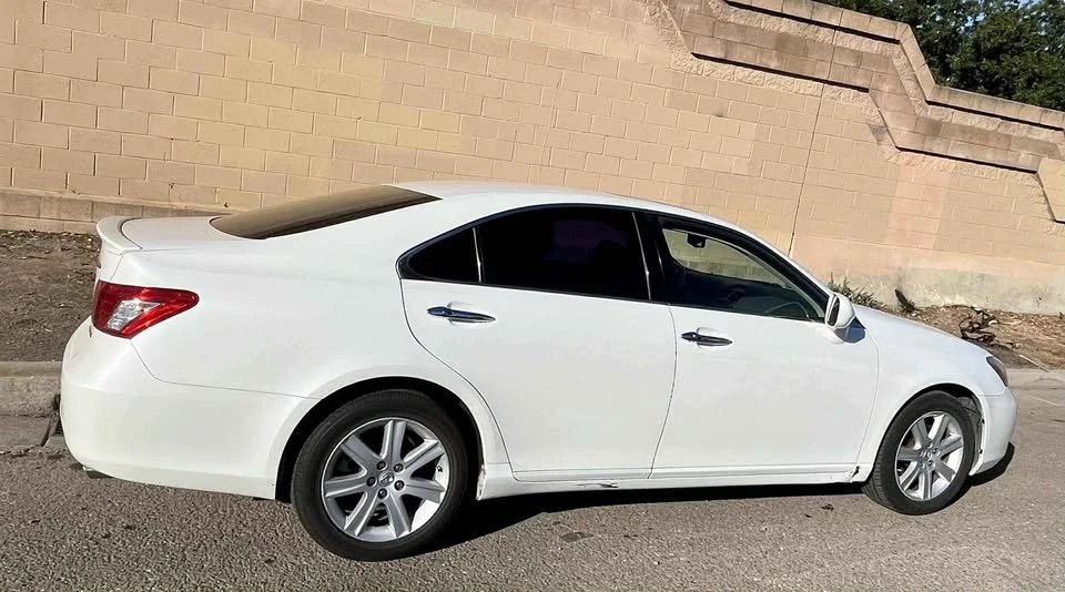 2007 Lexus ES 5th Gen - Image 4 of 8