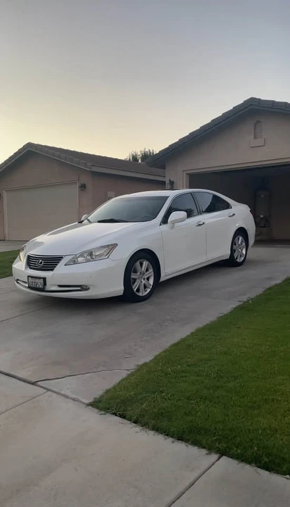 2007 Lexus ES 5th Gen - Image 2 of 2