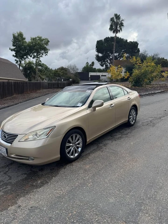 2007 Lexus ES 5th Gen - Image 2 of 19