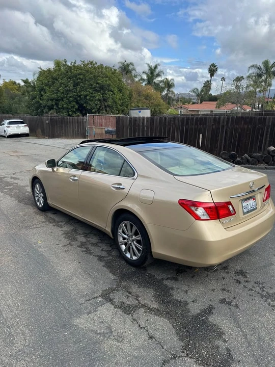 2007 Lexus ES 5th Gen - Image 4 of 19