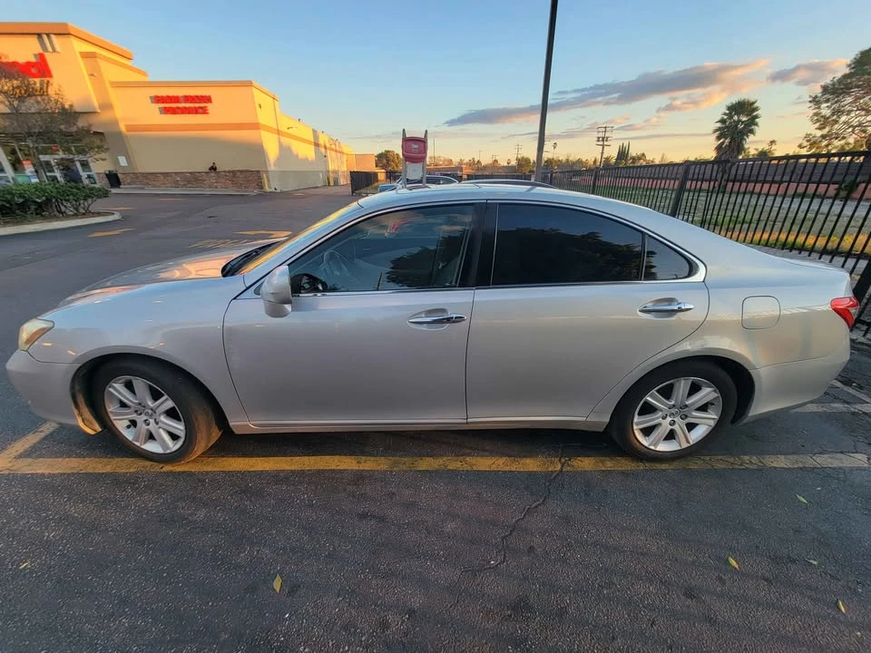 2007 Lexus ES 5th Gen - Image 4 of 14