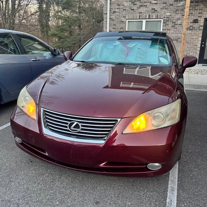 2007 Lexus ES 5th Gen - Image 2 of 10