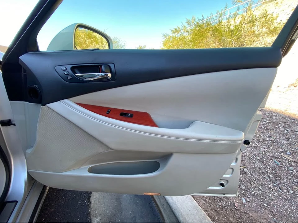 2007 Lexus ES 5th Gen - Image 14 of 20