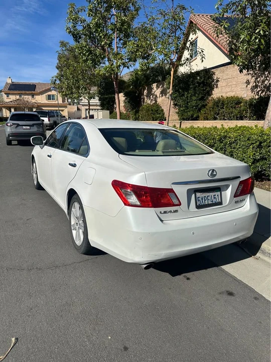 2007 Lexus ES 5th Gen - Image 4 of 11