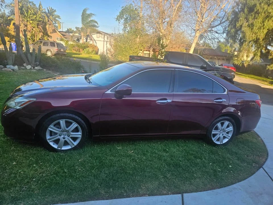 2007 Lexus ES 5th Gen - Image 2 of 15
