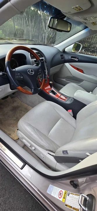 2007 Lexus ES 5th Gen - Image 10 of 16