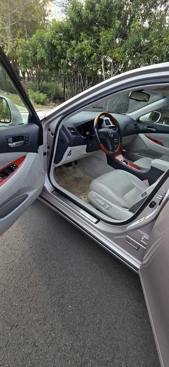 2007 Lexus ES 5th Gen - Image 9 of 16