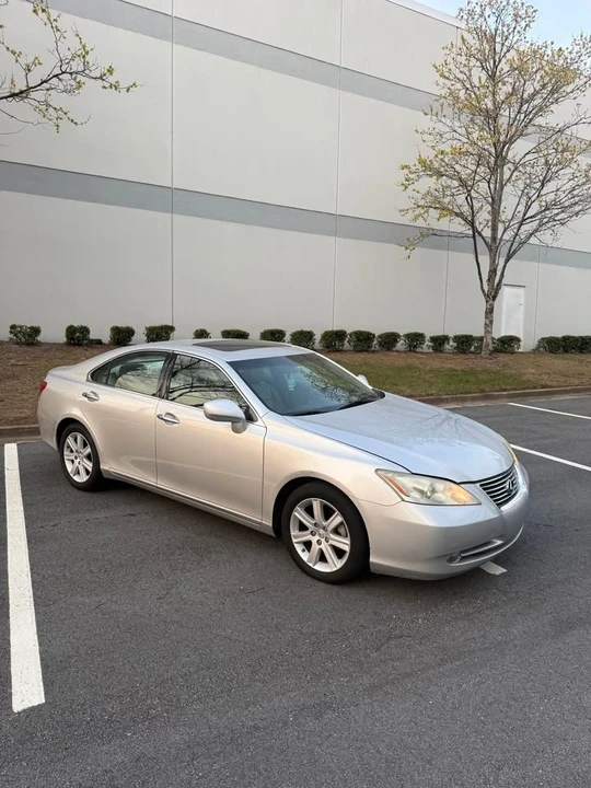 2007 Lexus ES 5th Gen - Image 2 of 16