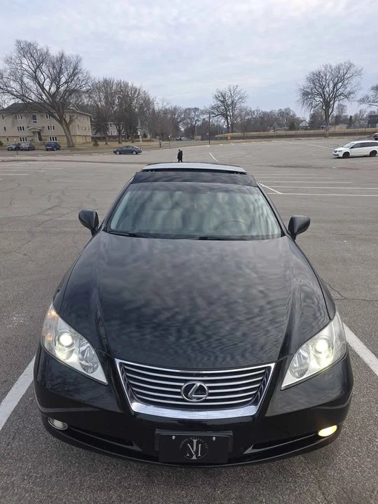 2007 Lexus ES 5th Gen - Image 9 of 11