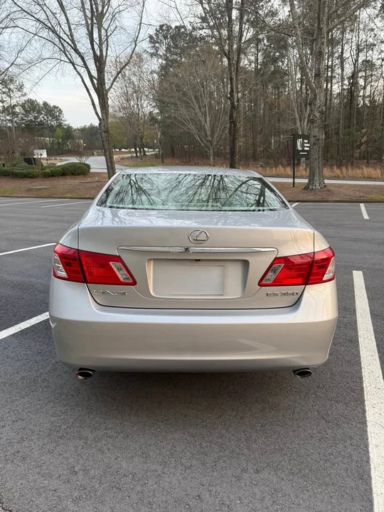 2007 Lexus ES 5th Gen - Image 4 of 16