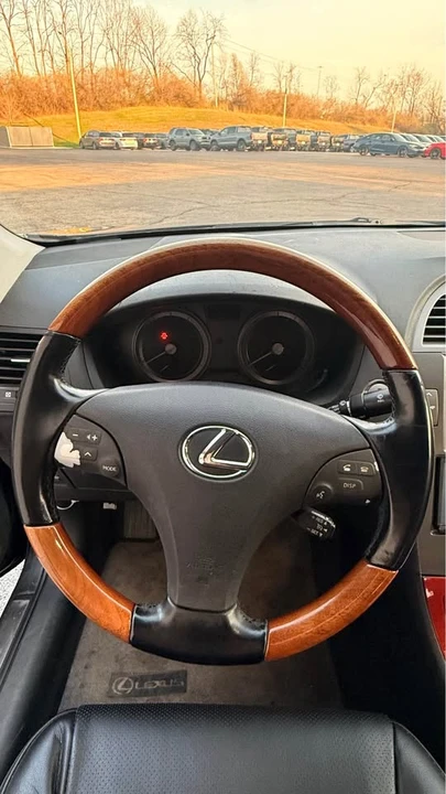2007 Lexus ES 5th Gen - Image 8 of 16