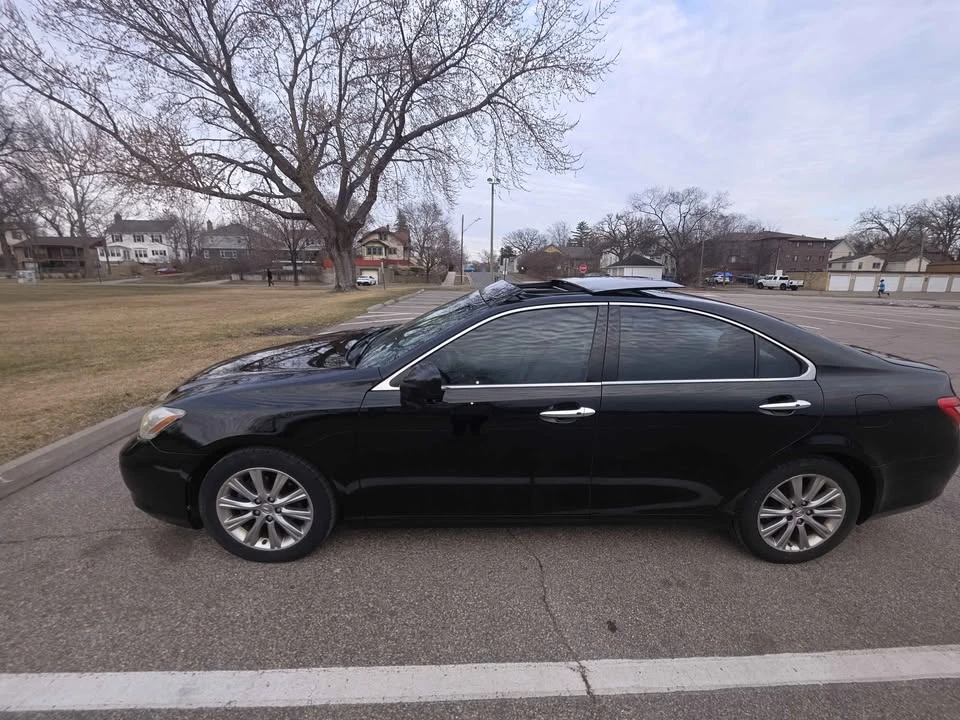 2007 Lexus ES 5th Gen - Image 10 of 11