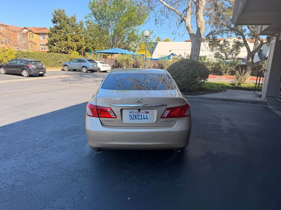 2007 Lexus ES 5th Gen - Image 4 of 11