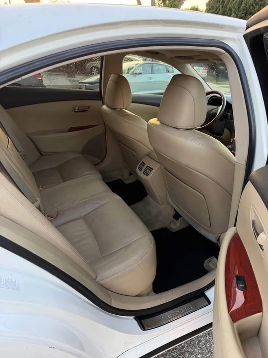 2007 Lexus ES 5th Gen - Image 10 of 10