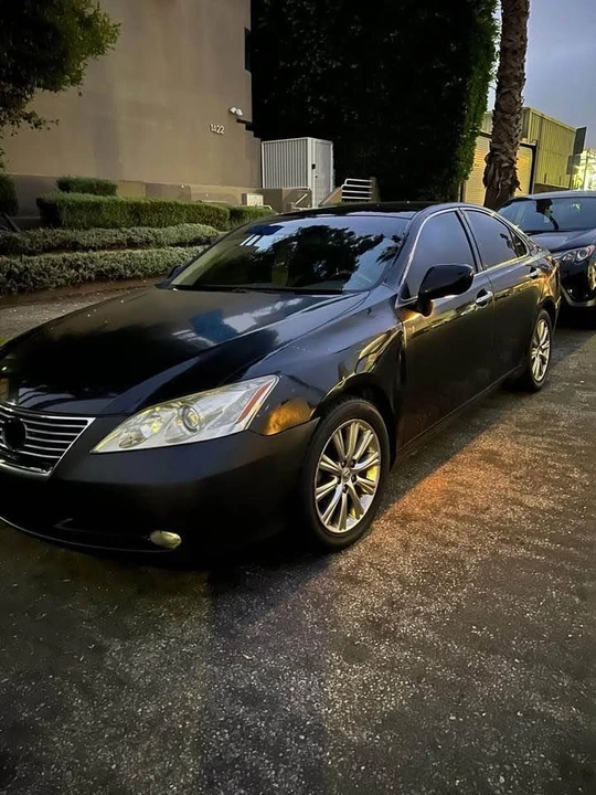 2007 Lexus ES 5th Gen - Image 2 of 6