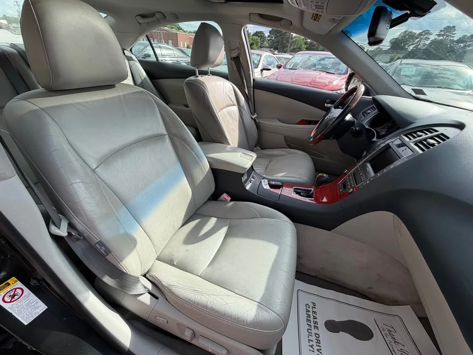 2007 Lexus ES 5th Gen - Image 16 of 20