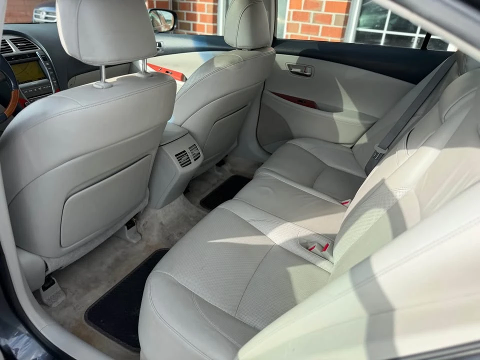 2007 Lexus ES 5th Gen - Image 10 of 20