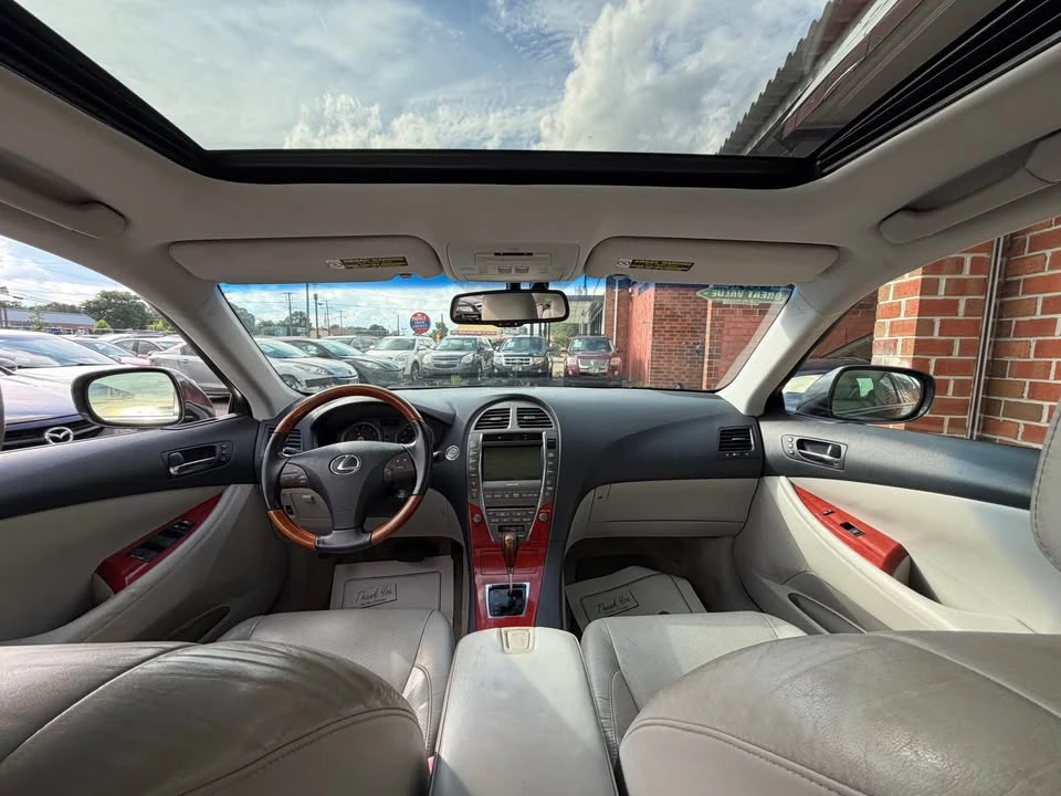 2007 Lexus ES 5th Gen - Image 13 of 20