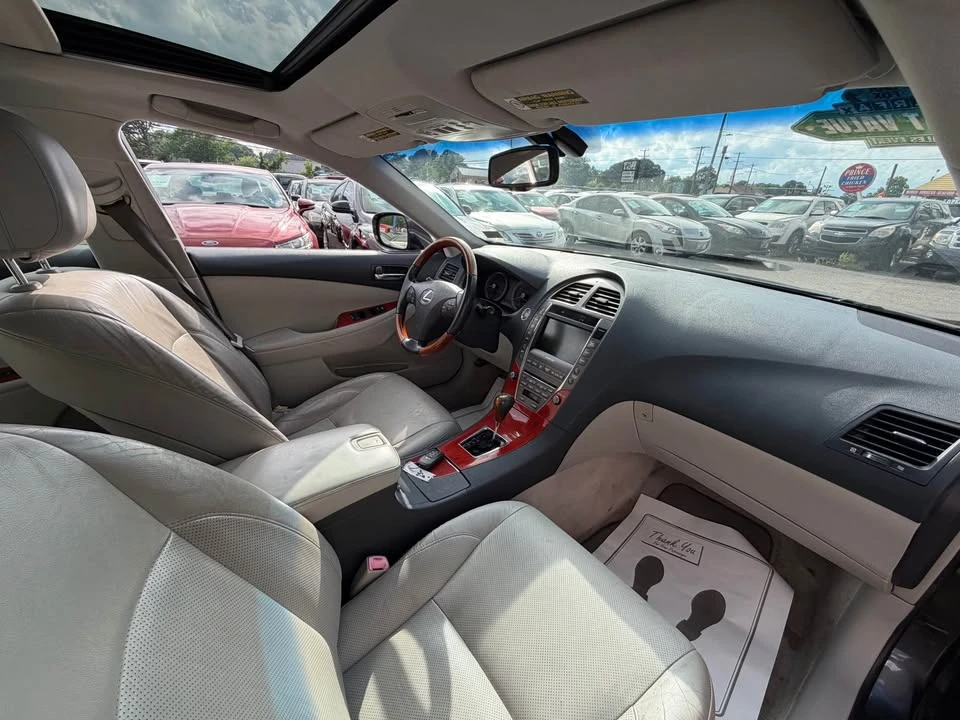 2007 Lexus ES 5th Gen - Image 15 of 20
