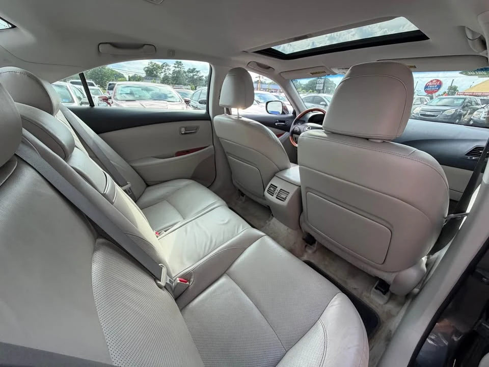 2007 Lexus ES 5th Gen - Image 14 of 20