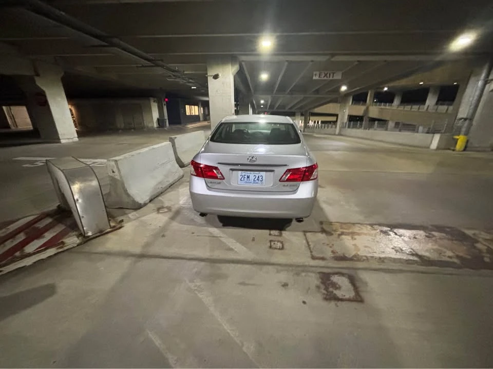 2007 Lexus ES 5th Gen - Image 4 of 6