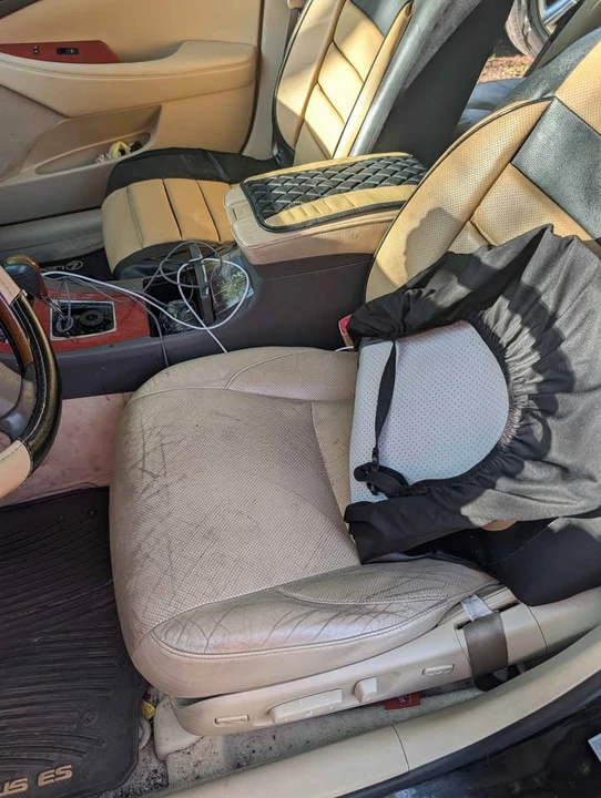 2007 Lexus ES 5th Gen - Image 14 of 16